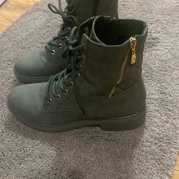 Olive short boots - Picture 6 of 8